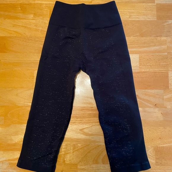 lululemon athletica Pants - Lululemon High Rise Crop Leggings